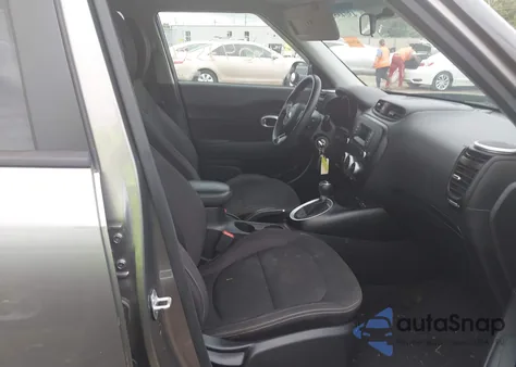 2016 Kia Soul z USA, uszkodzony, nr VIN KNDJN2A2XG7261428